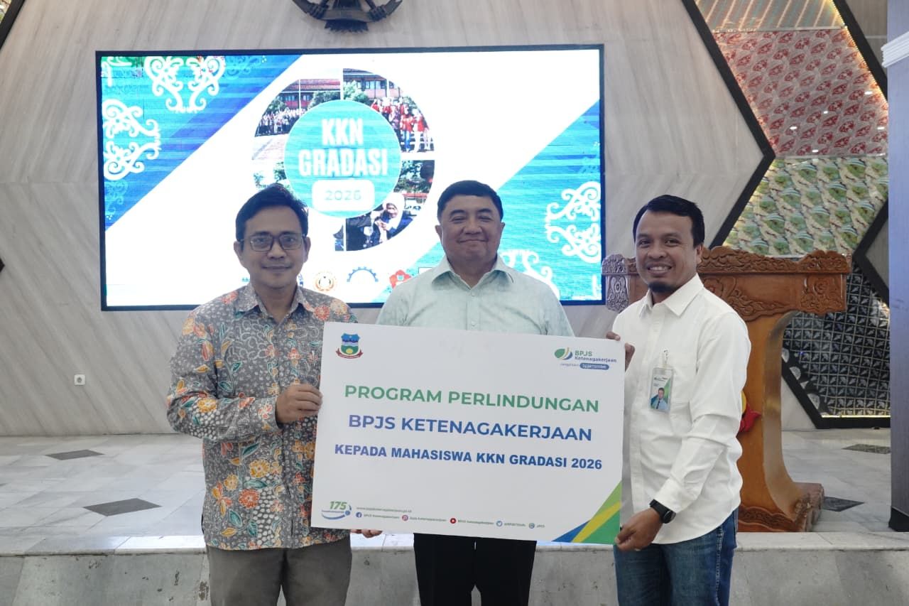 Bupati Garut Lepas Peserta KKN-Gradasi 2026, Dorong Kontribusi Mahasiswa di Desa