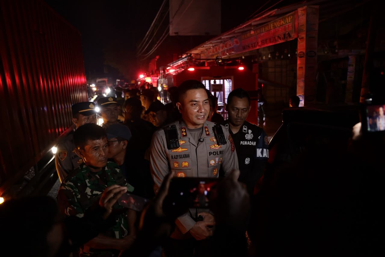 Kapolres Majalengka Turun ke TKP Kebakaran Ruko Kadipaten: Diduga Korsleting Listrik