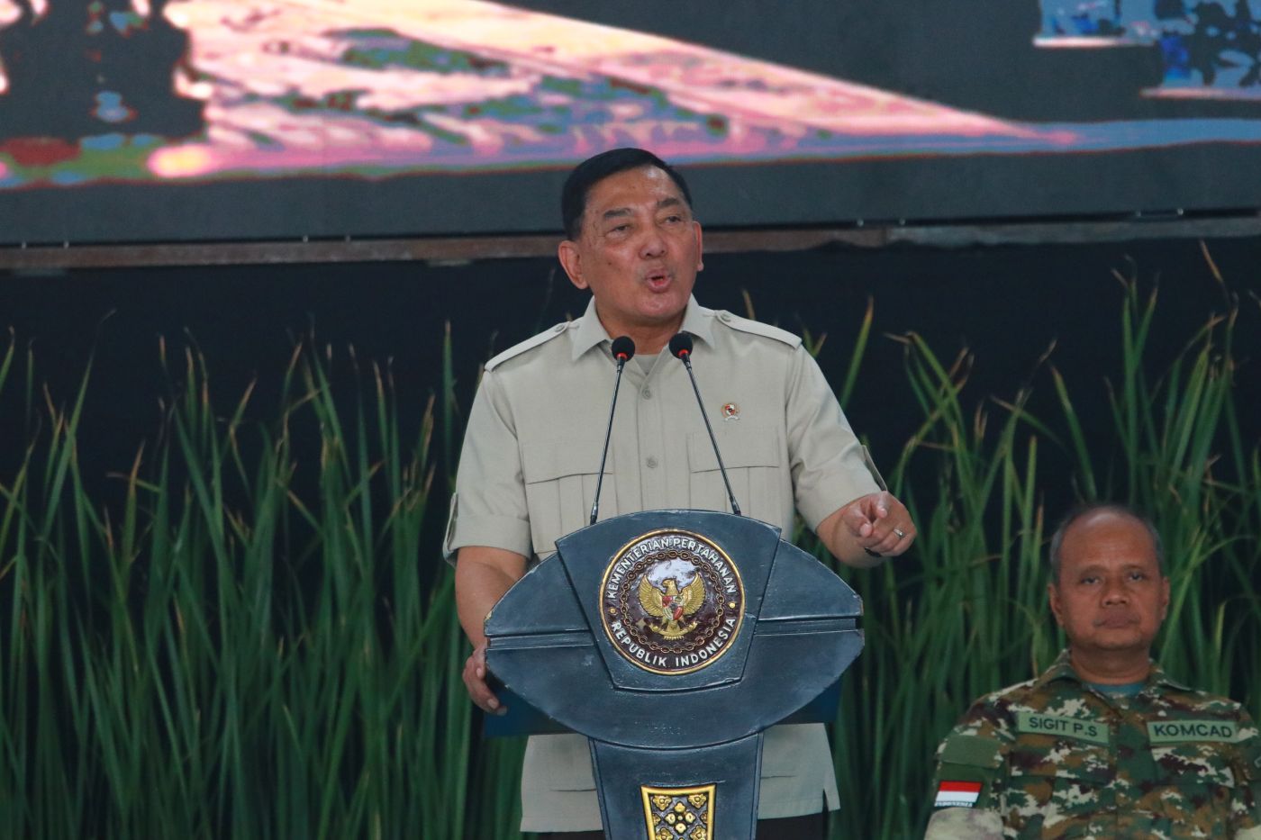 Pangdam III/Siliwangi Dampingi Menhan RI Kunjungan Kerja Di Wilayah Kodam III/Siliwangi