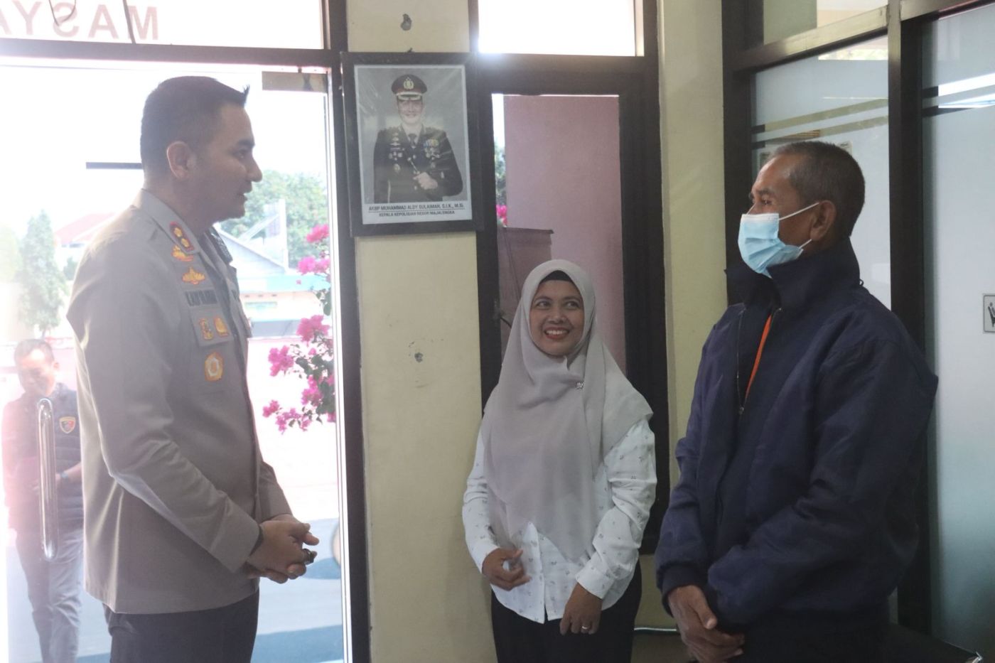 Pastikan Pelayanan Publik Maksimal, Kapolres Majalengka Cek SPKT dan Sapa Warga di Berobat di Si Dokkes
