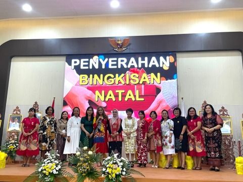 Pemerintah Kabupaten Barsel Melalui Pj Sekda Hadiri Perayaan Natal DWP 2026