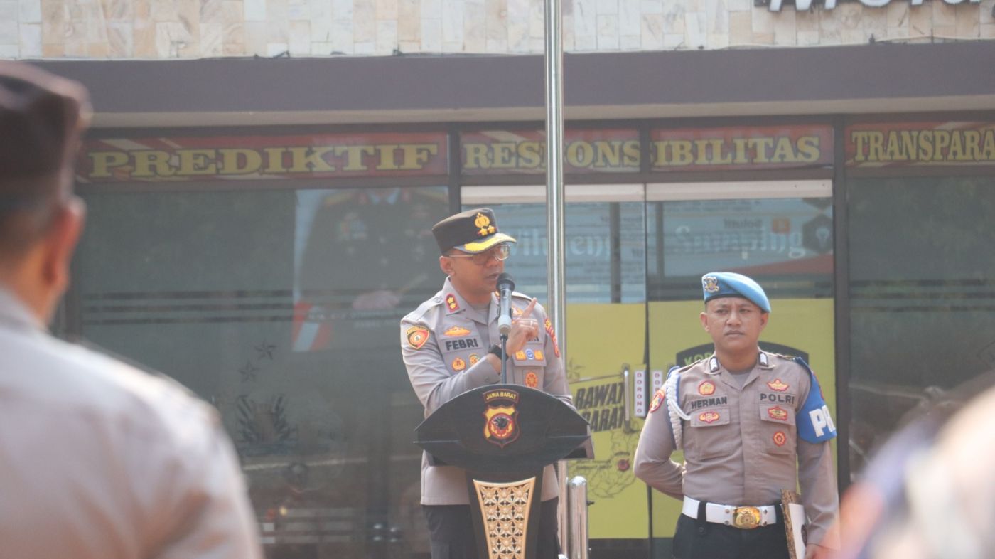 Pimpin Apel Pagi, Kapolres Purwakarta Tekankan Pelayanan dan Patroli Jam Rawan