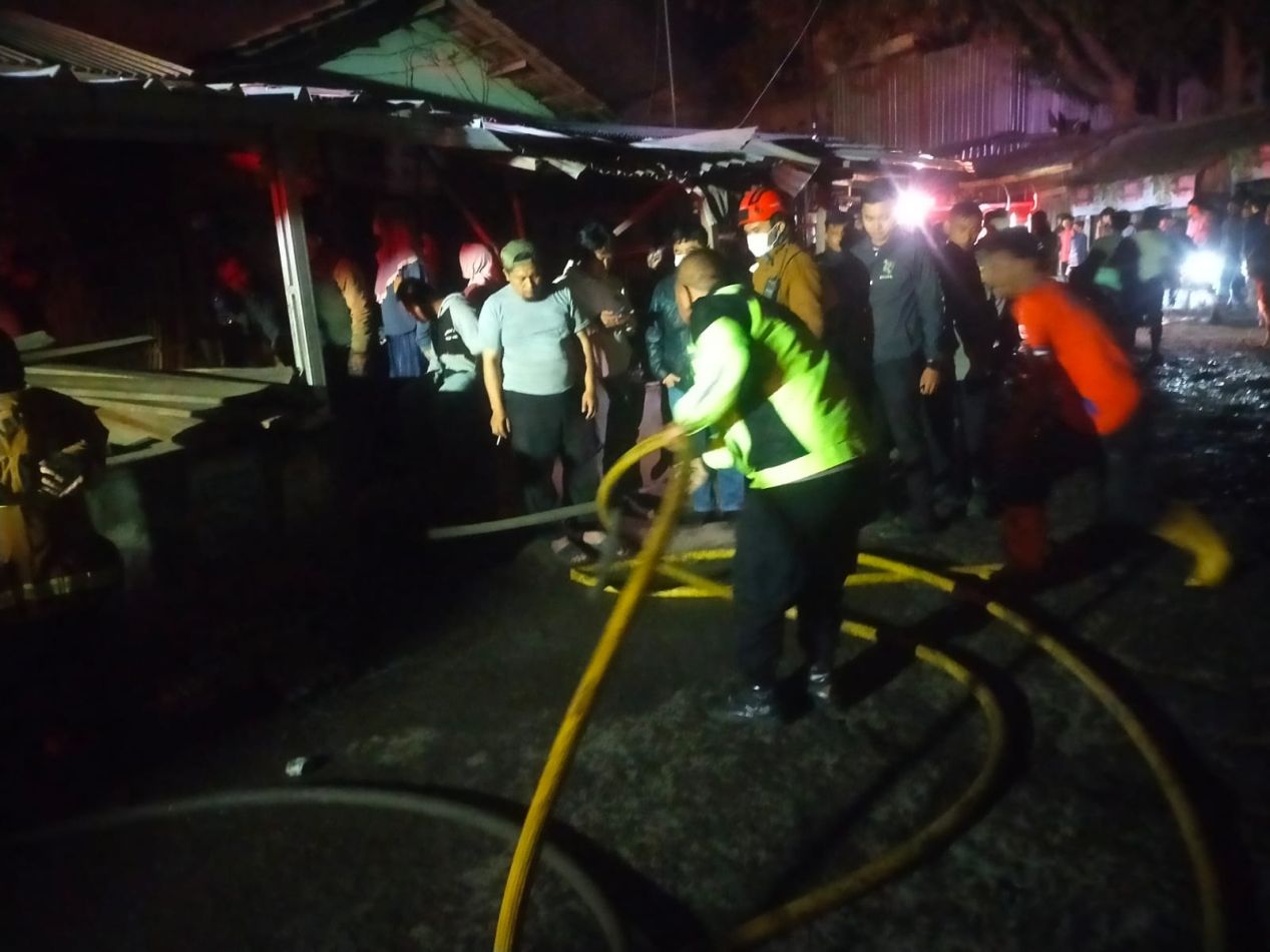 Polisi Cek TKP Kebakaran Hebat Pasar Andir Bayongbong