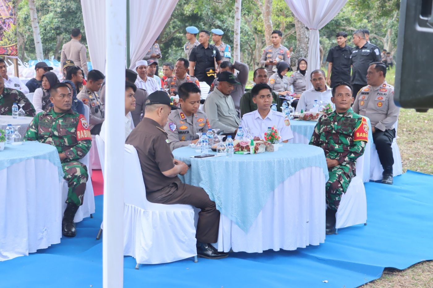 *Polres Lombok Timur Gelar Bakti Persada 34 Tahun Pengabdian, Bangun Sumur Bor, Salurkan Bansos dan Tanam Pohon*