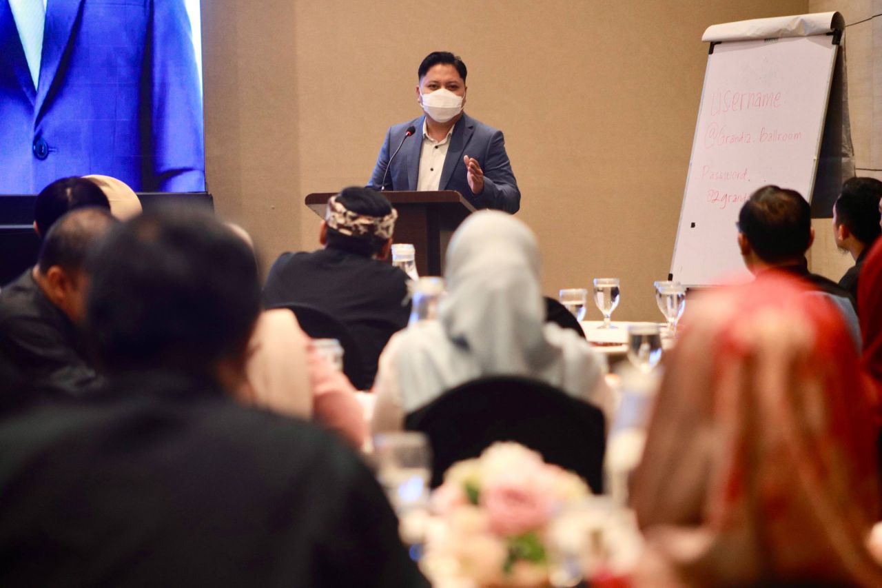 Radea Respati Tekankan Pentingnya Kepemimpinan dan Kesehatan Mental dalam Lingkungan Kerja Sehat