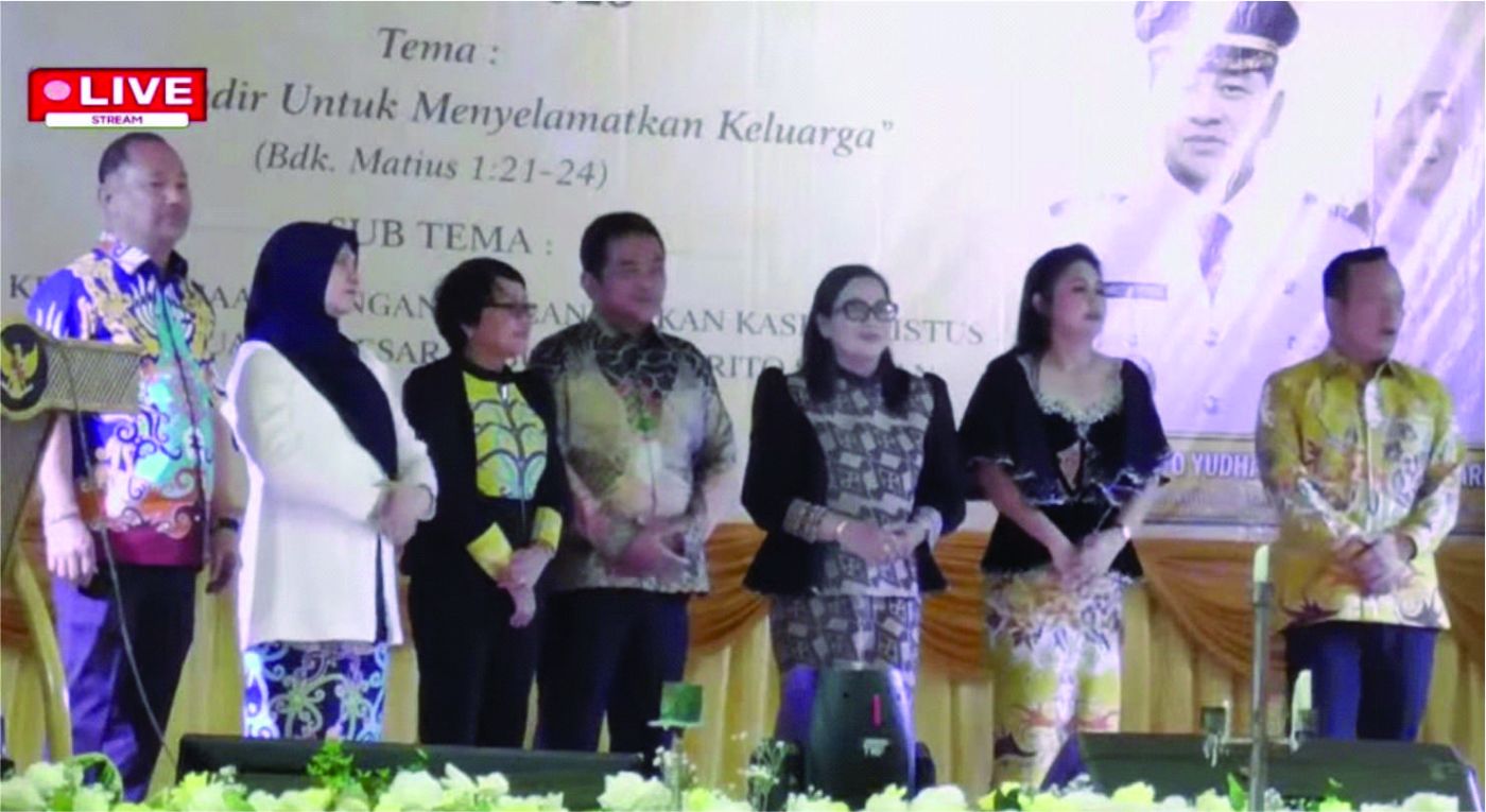 Rayakan Natal Gabungan 2025, Bupati Eddy Raya Perkuat Kebersamaan ASN, TNI, Polri, dan Gereja di Barsel