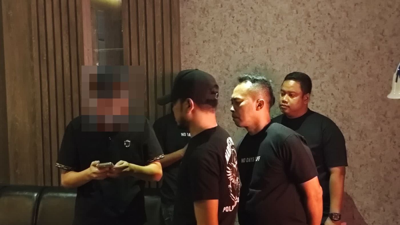 Razia Tempat Hiburan Malam Cirebon Kota Sita 24 Botol Minuman Beralkohol