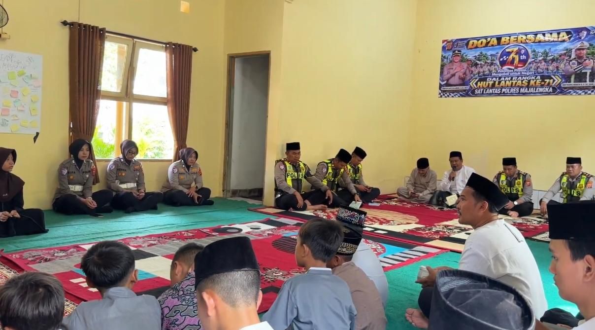 Sambut HUT Lalu Lintas ke-71, Satlantas Polres Majalengka Gelar Doa Bersama dan Santuni Anak Yatim Panti Asuhan YTPA