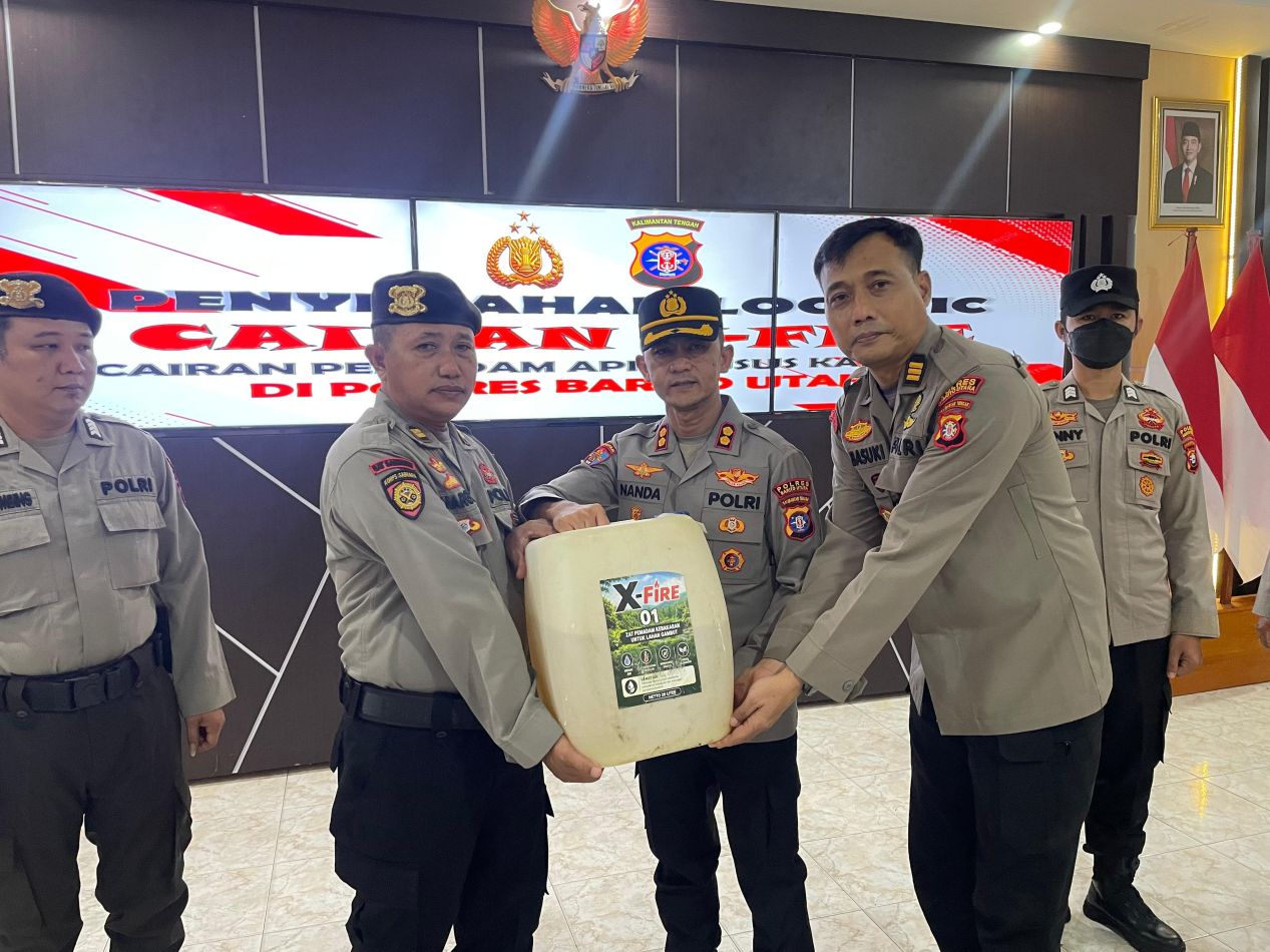 Siap Tanggulangi Karhutla, Polres Barito Utara Distribusikan 100 Liter Cairan X-Fire ke Polsek Rawan Karhutla